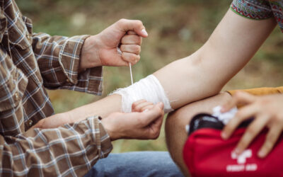 5 Common Emergency First Aid Mistakes and What to Do Instead